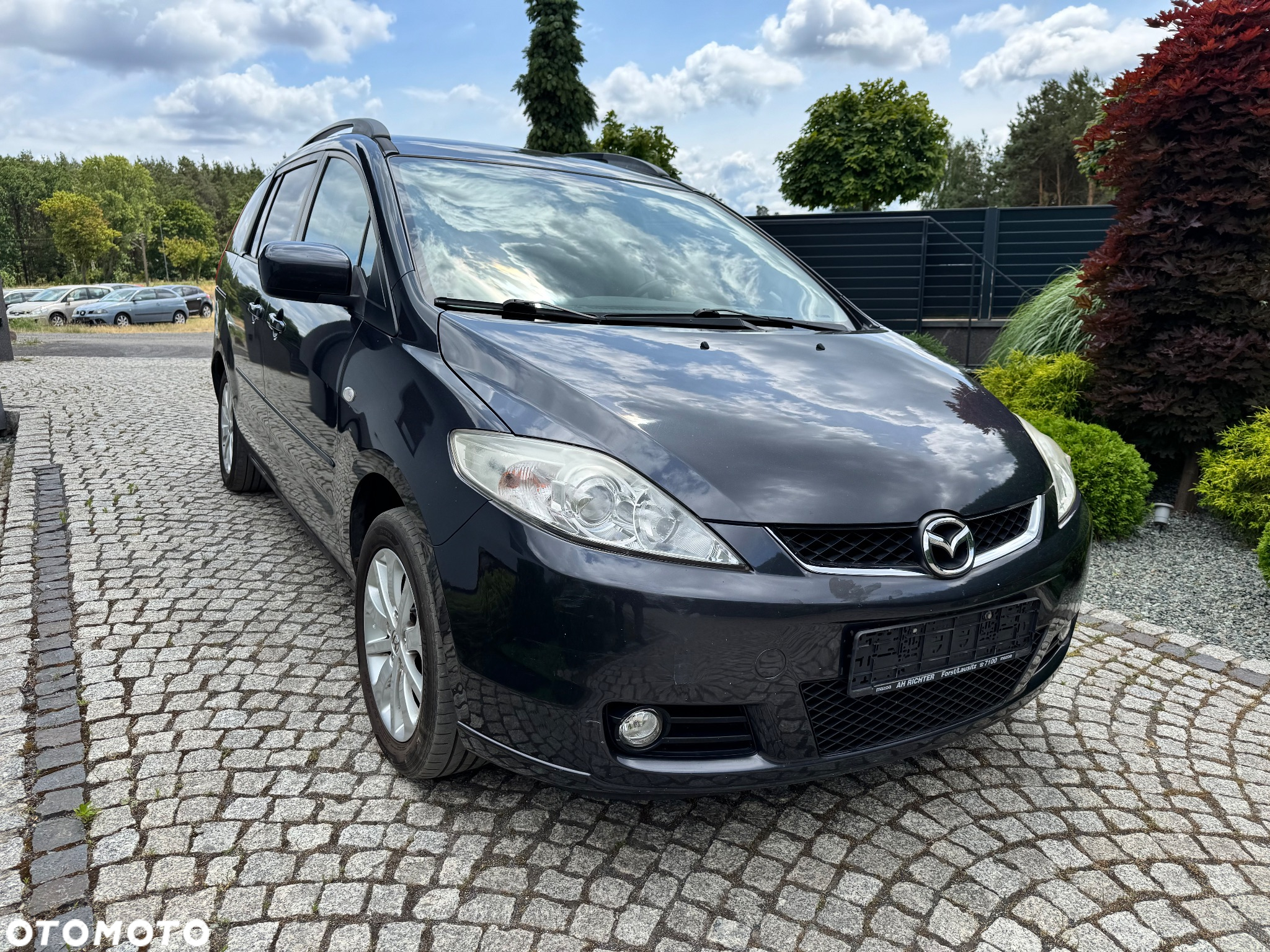 Mazda 5 - 10
