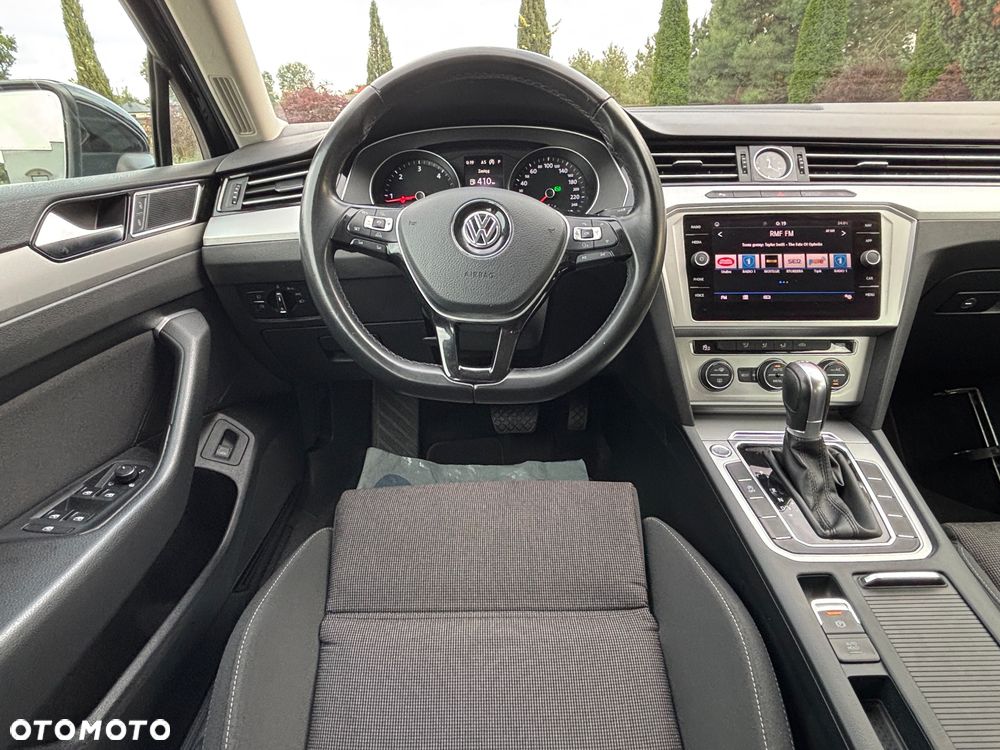 Volkswagen Passat 2.0 TDI SCR Comfortline DSG - 22