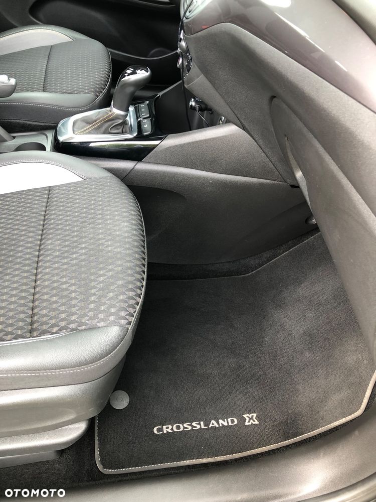 Opel Crossland X 1.2 T Elite S&S - 11