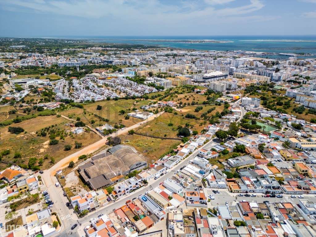 Terreno com projeto aprovado para 150 Apartamentos em Olhão - Grande imagem: 4/17