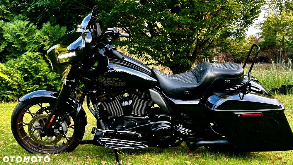 Harley-Davidson Touring Street Glide - 1