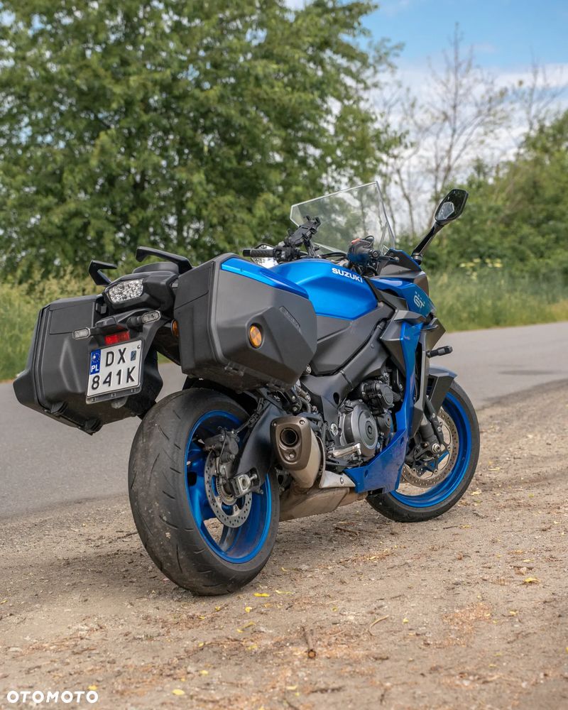 Suzuki GSX - 1