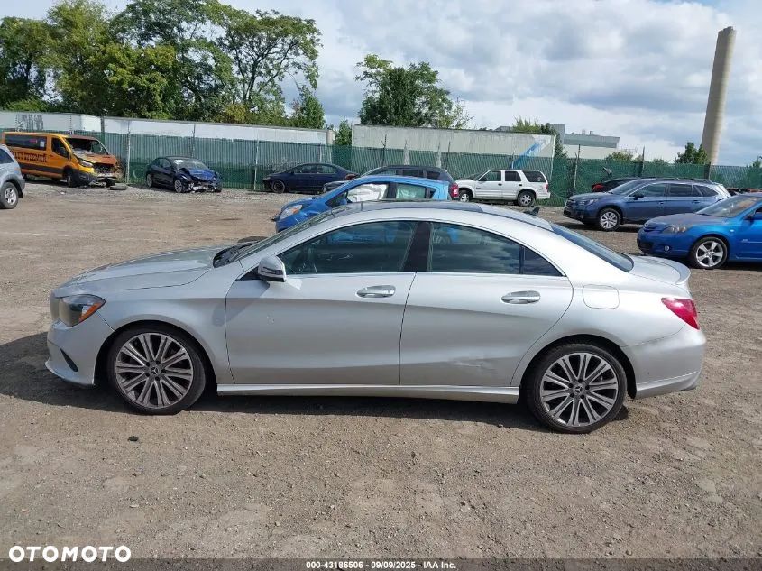 Mercedes-Benz CLA 250 4-Matic - 7