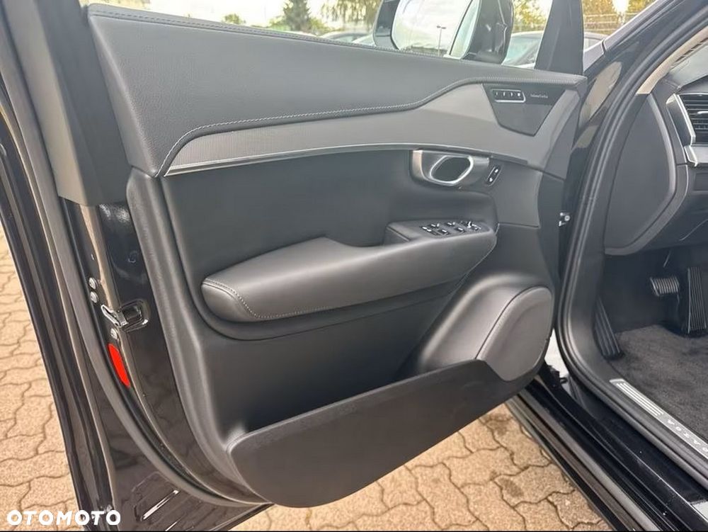 Volvo XC 90 - 34