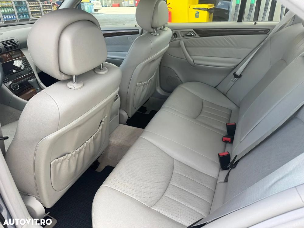 Mercedes-Benz W201 - 3