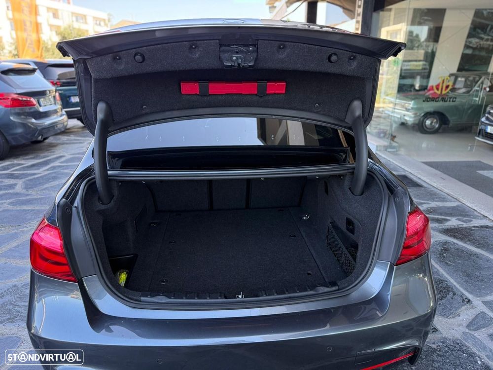 BMW 330 - 7
