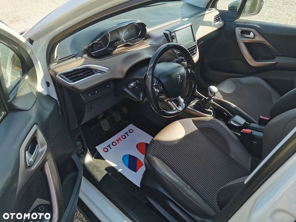 Peugeot 2008 e-HDi FAP 115 STOP & START Allure - 13