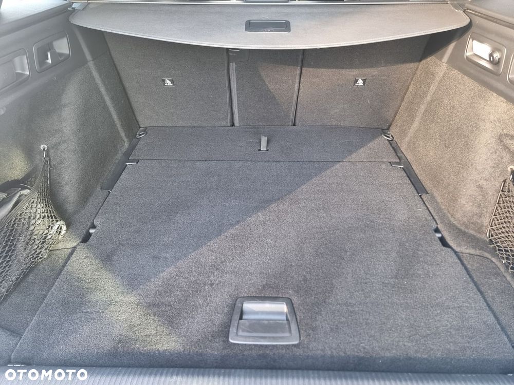 Peugeot 308 1.5 BlueHDi Allure Pack S&S - 26