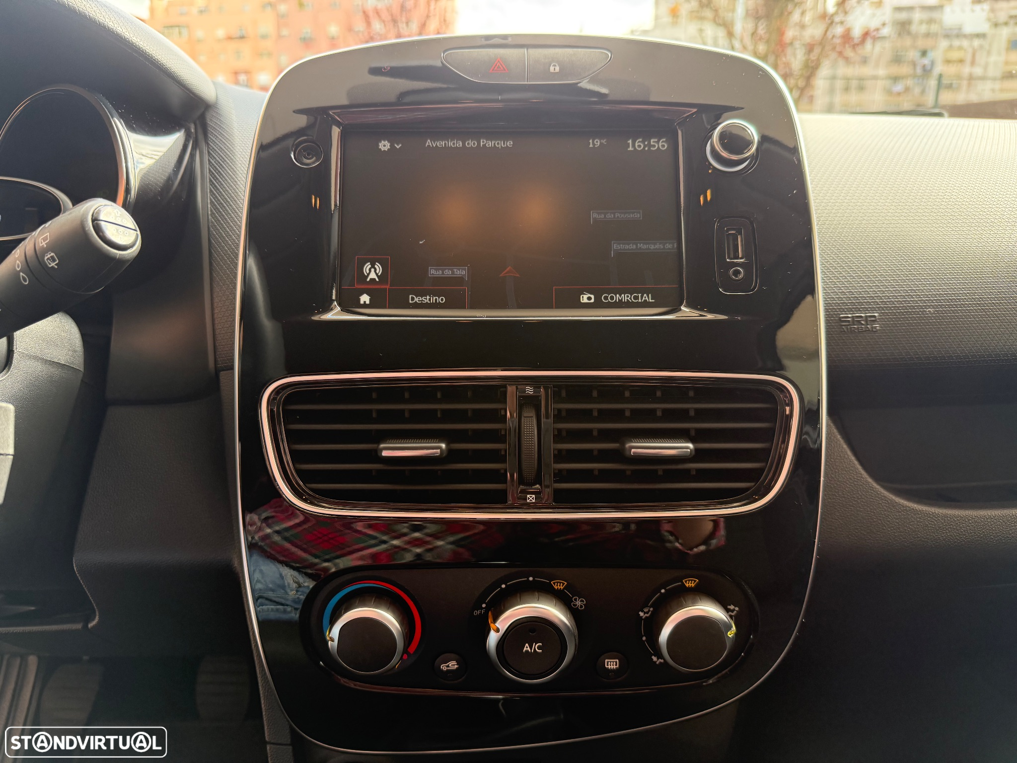 Renault Clio Sport Tourer 1.5 dCi Limited EDition - 25