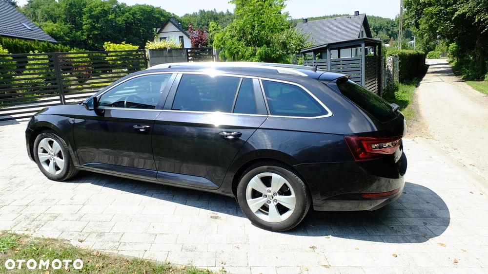 Skoda Superb 2.0 TDI Ambition - 9