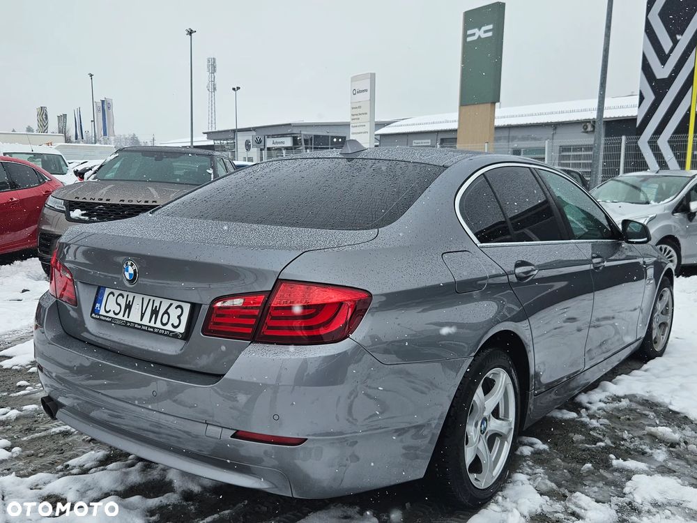 BMW Seria 5 520d Blue Performance - 9
