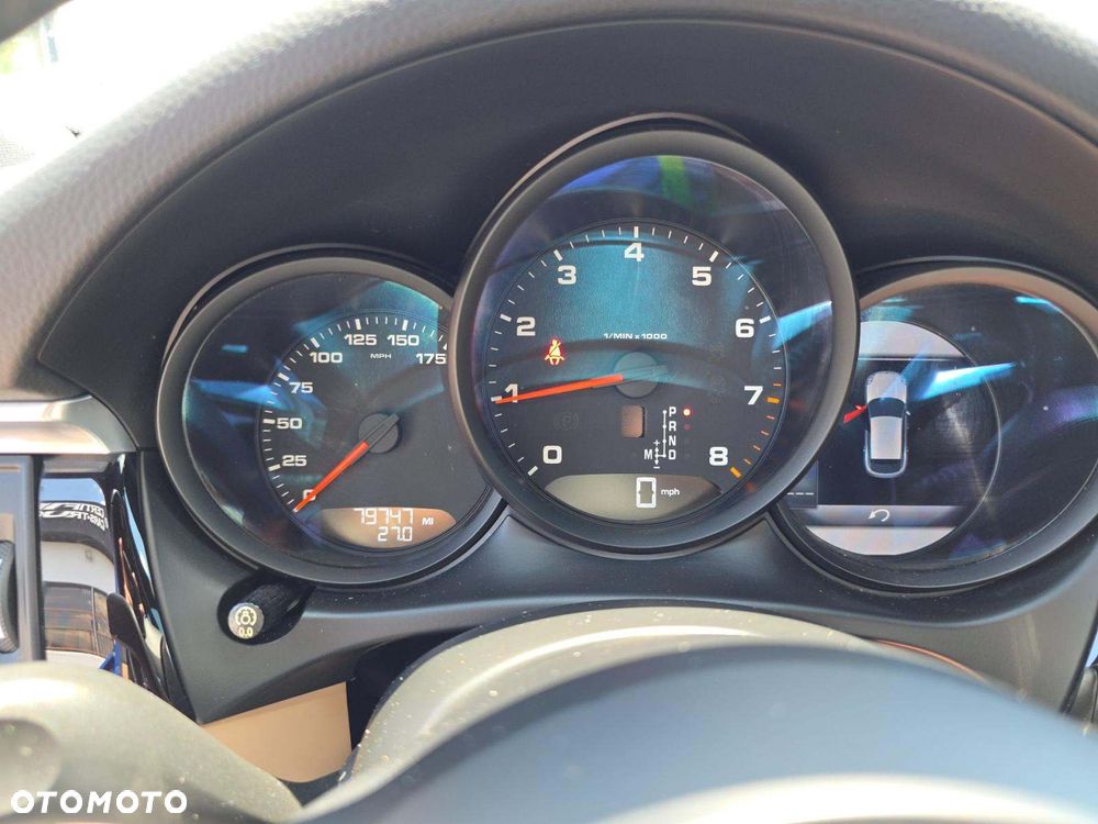 Porsche Macan Standard - 8