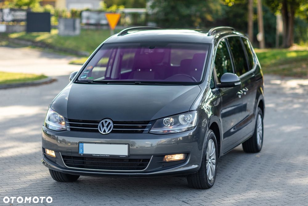 Volkswagen Sharan 2011 photo 2
