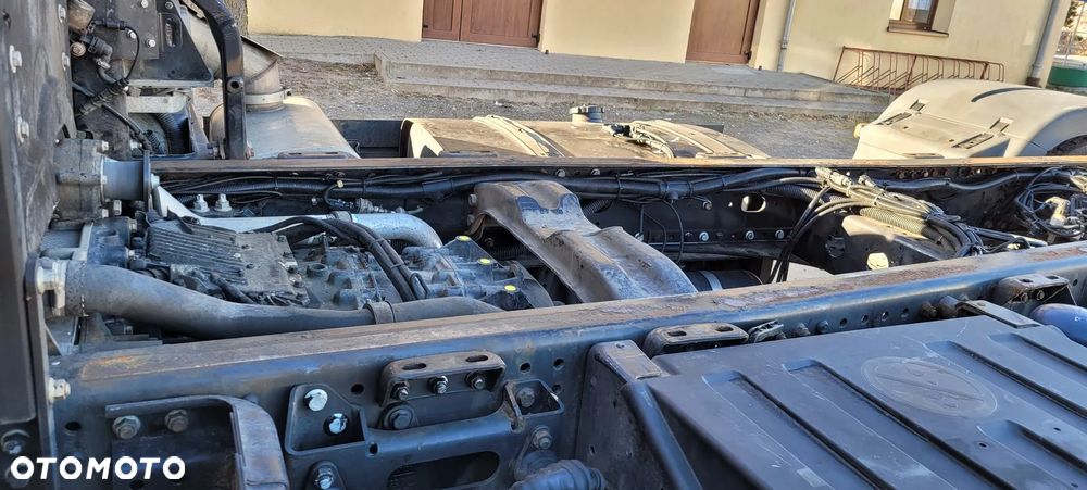 MAN TGS 2011r KRÓTKI ROZSTAW 390cm 3-y OSIOWY rama do zabudowy DMC 26t BECZKA ASENIZACJA - 20