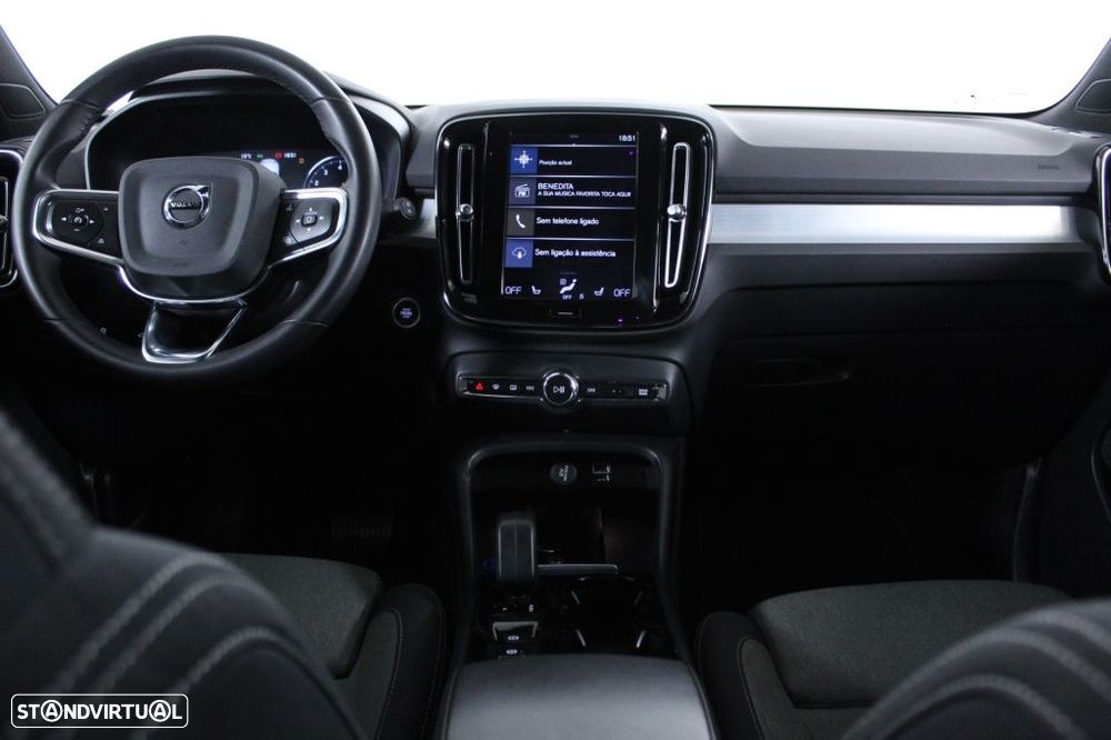 Volvo XC 40 1.5 T2 Plus Dark Auto - 17