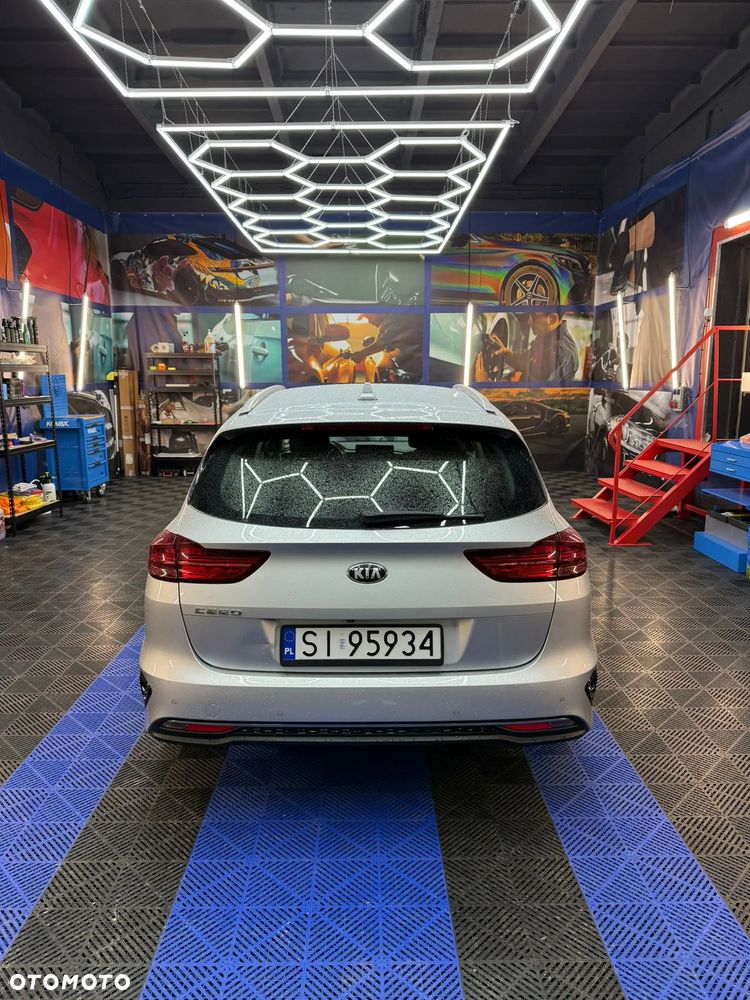 Kia Ceed 1.6 CRDi SCR L Business Line - 6