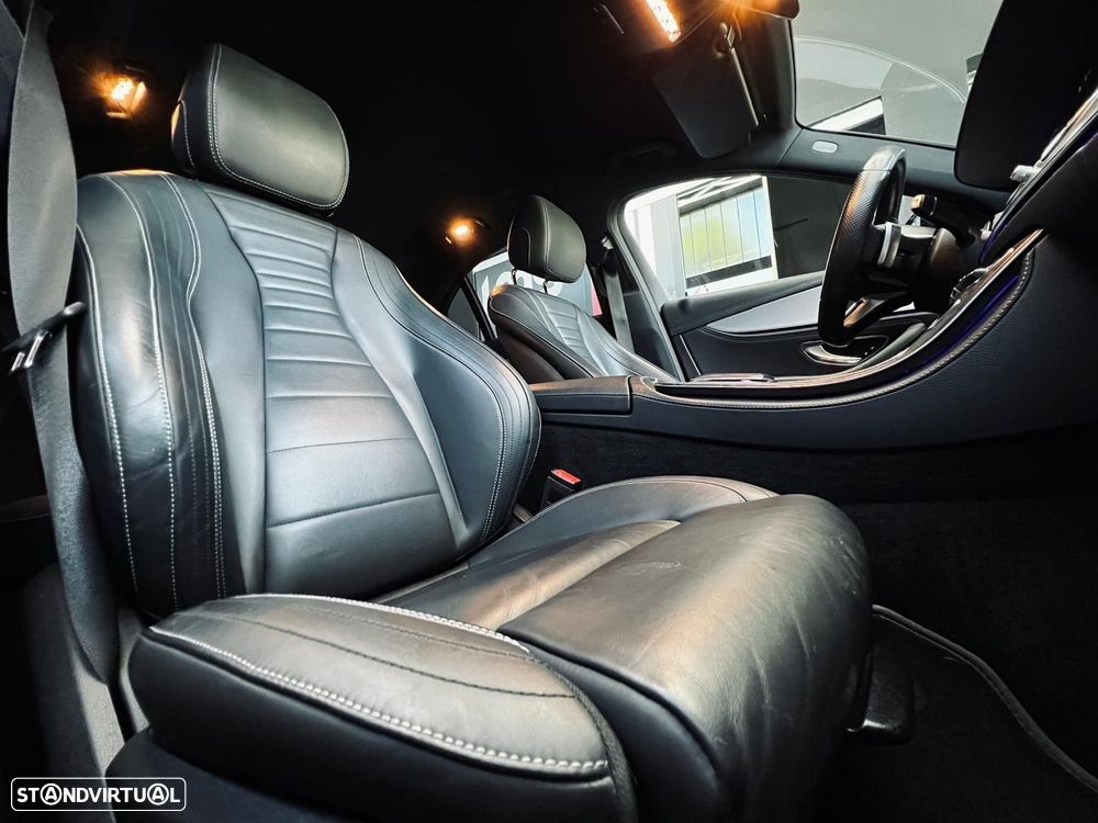 Mercedes-Benz E 300 de AMG Line - 38