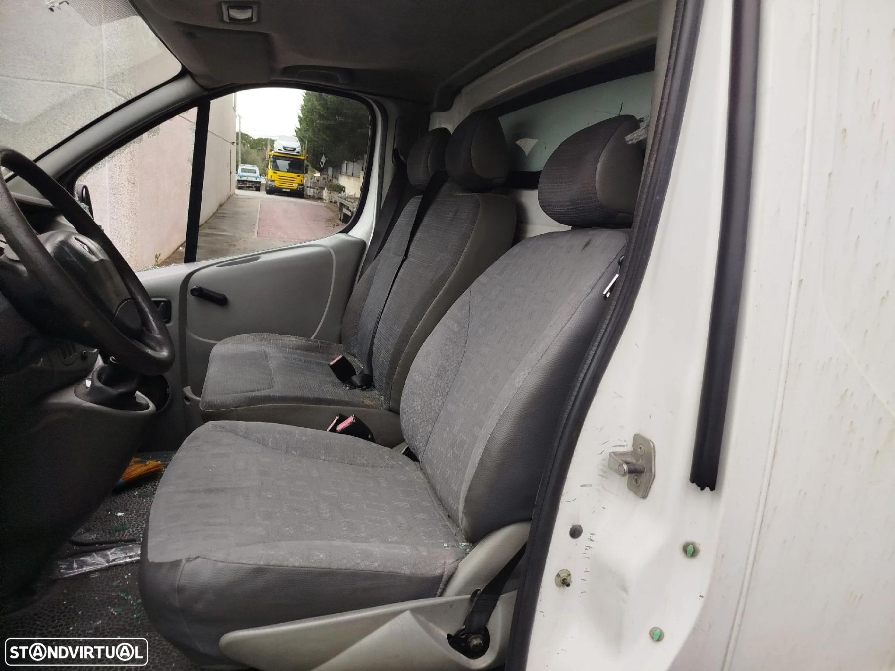 Para peças RENAULT Trafic II Chassis (EL) - 9