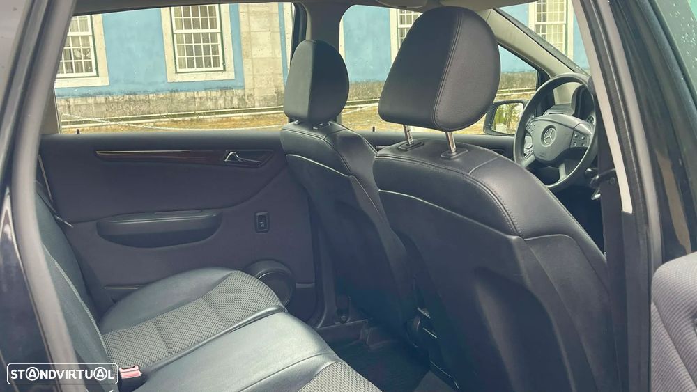 Mercedes-Benz B 150 BlueEFFICIENCY - 16
