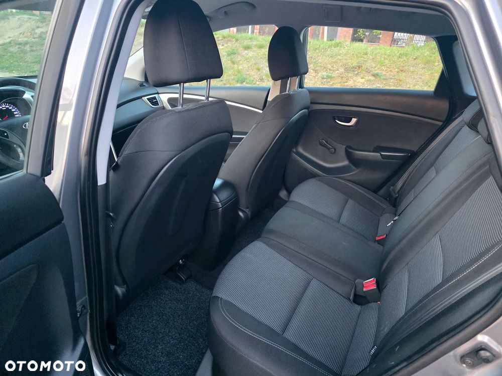 Hyundai i30 1.4 CRDi Comfort - 7