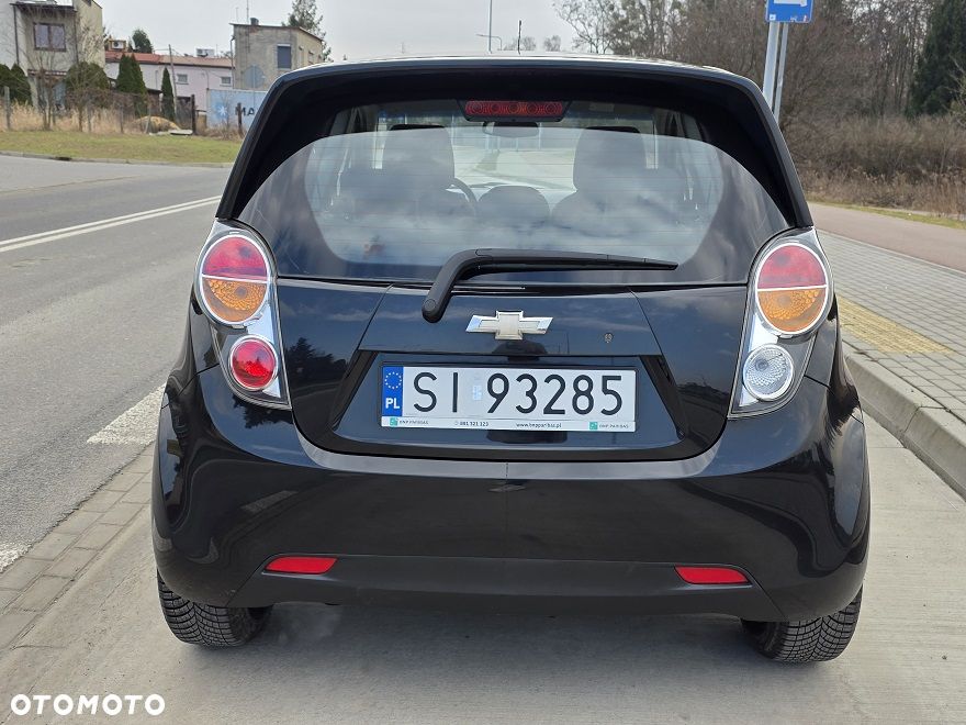 Chevrolet Spark 1.0 EcoLogic LS - 12