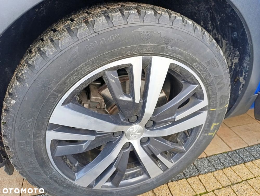 Peugeot 3008 BlueHDi 130 Stop & Start EAT8 Allure - 22