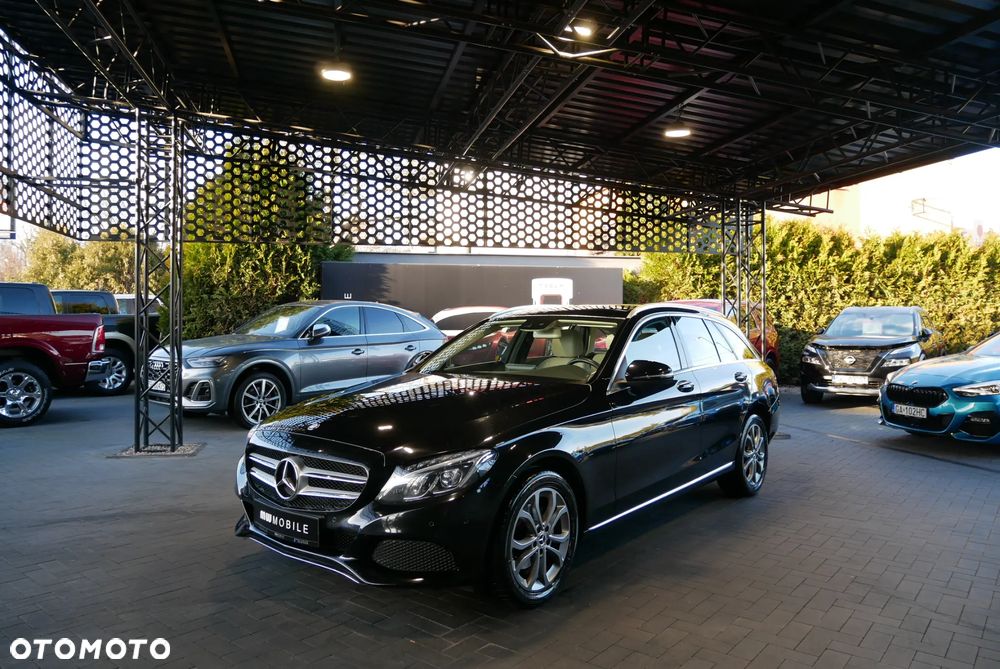 Mercedes-Benz Klasa C 200 4-Matic 9G-TRONIC - 1