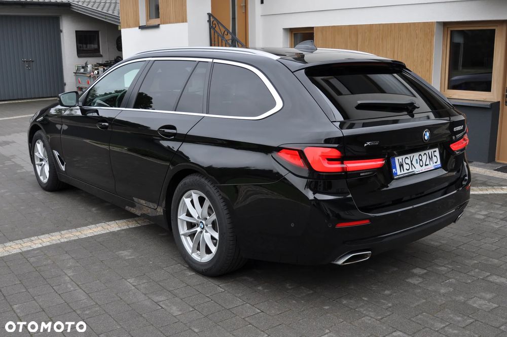 BMW Seria 5 520d xDrive Luxury Line sport - 8
