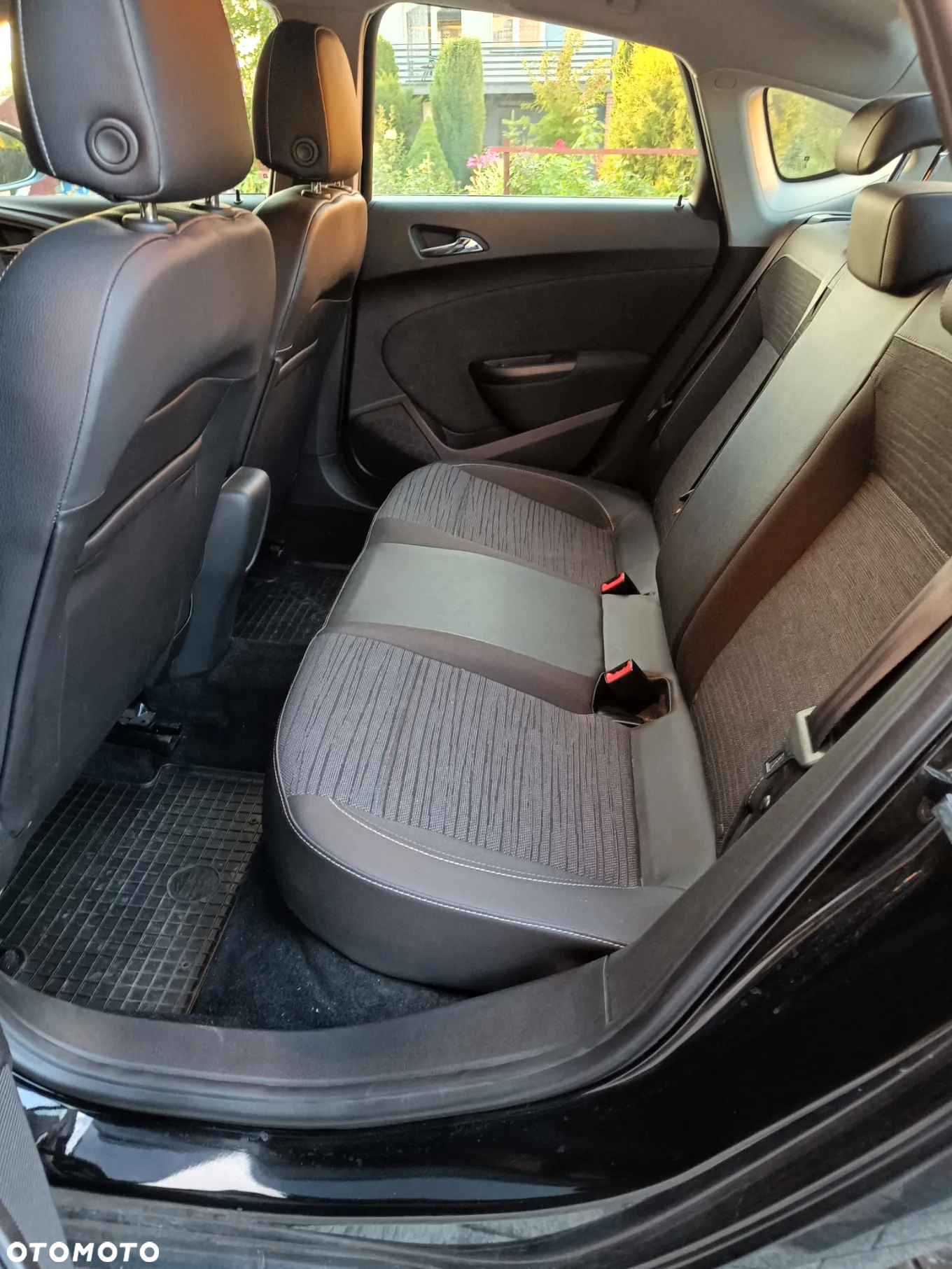 Opel Astra IV 1.4 T Business - 13