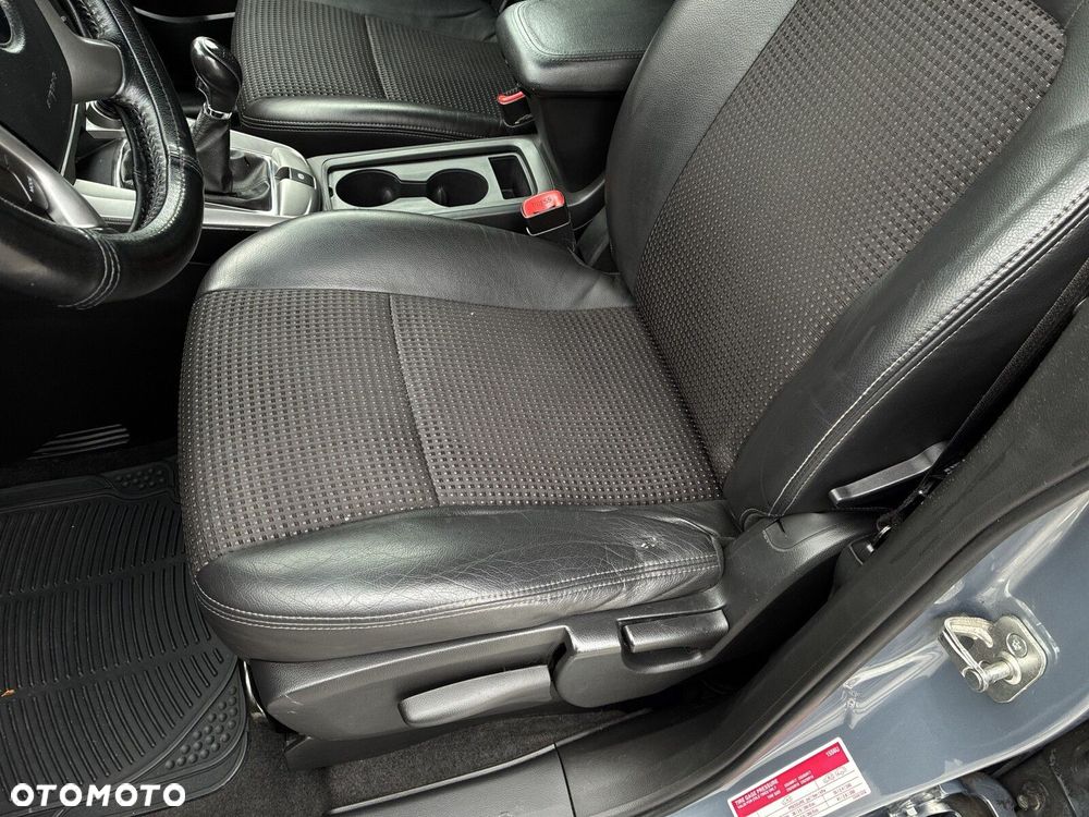 Chevrolet Captiva - 12
