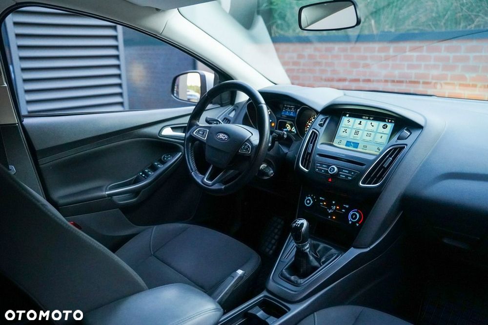 Ford Focus 1.6 Trend - 6