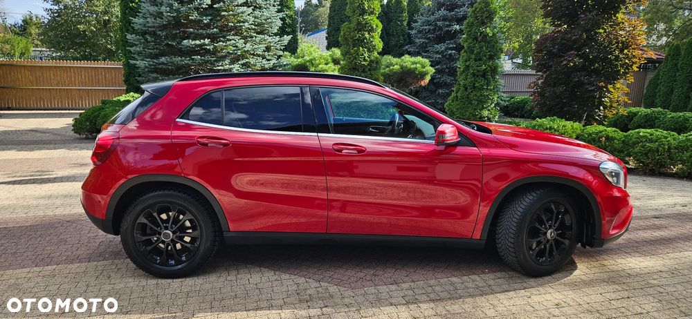 Mercedes-Benz GLA 200 (CDI) d 4Matic 7G-DCT - 2