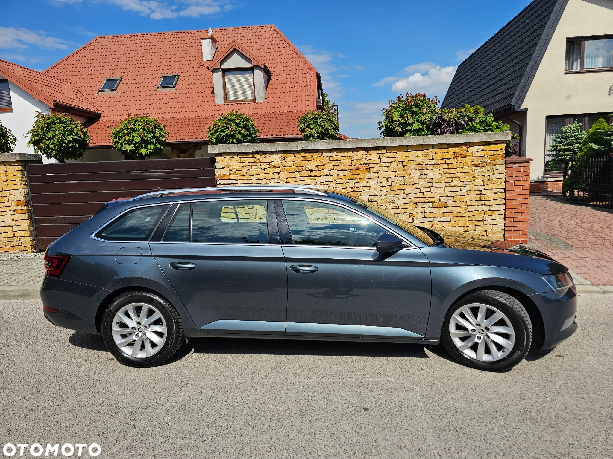 Skoda Superb 1.6 TDI DSG Ambition - 6