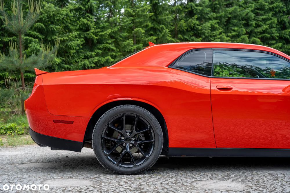 Dodge Challenger 5.7 R/T - 9