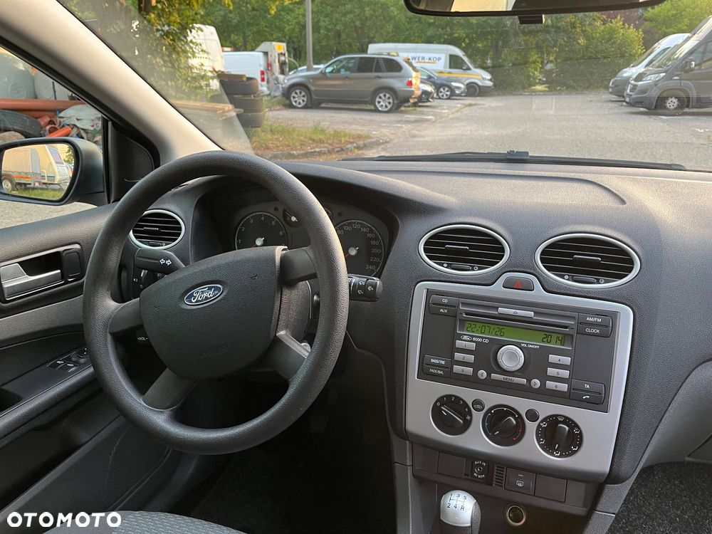 Ford Focus 1.6 Trend - 10