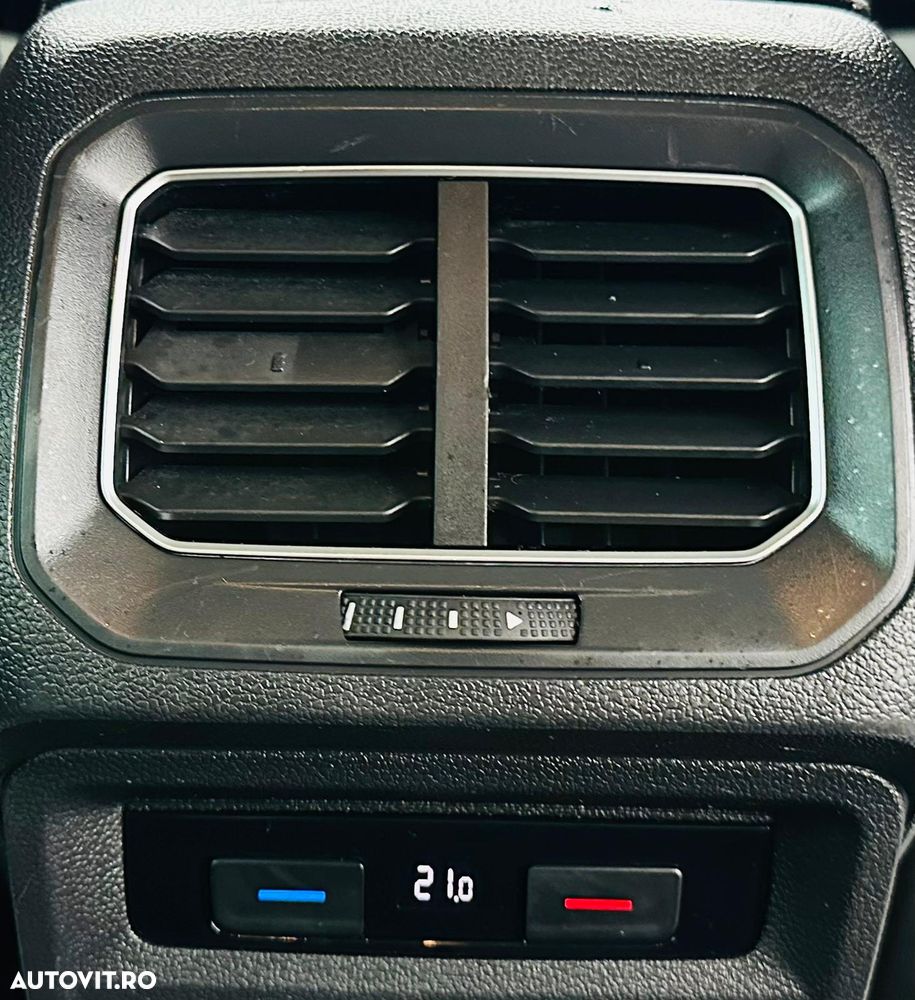 Volkswagen Tiguan - 19