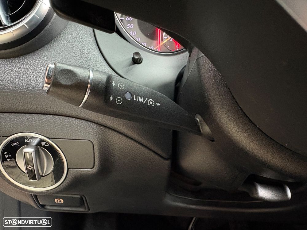 Mercedes-Benz CLA 220 CDI 7G-DCT AMG Line - 50
