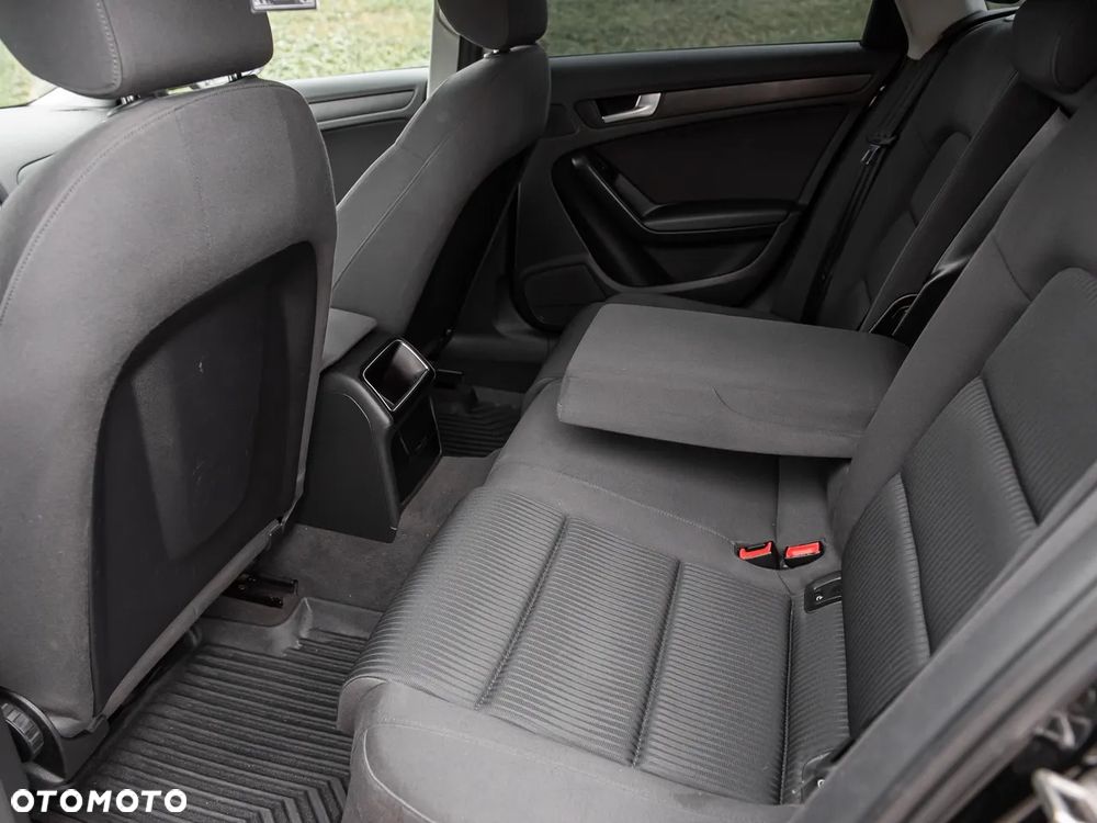 Audi A4 Avant 2.0 TDI - 23