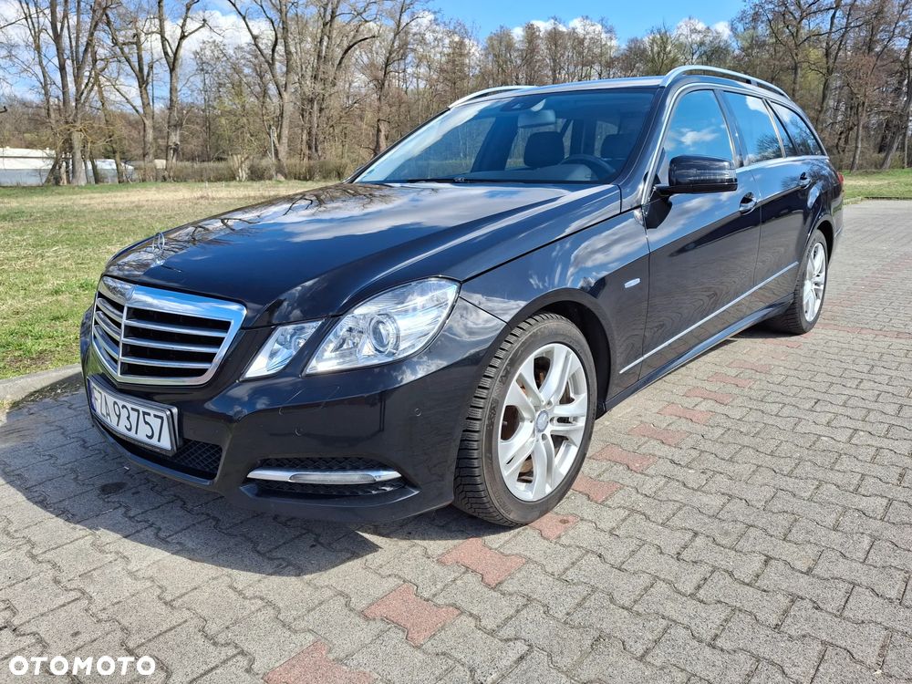 Mercedes-Benz Klasa E 200 CGI BlueEFFICIENCY Avantgarde - 1