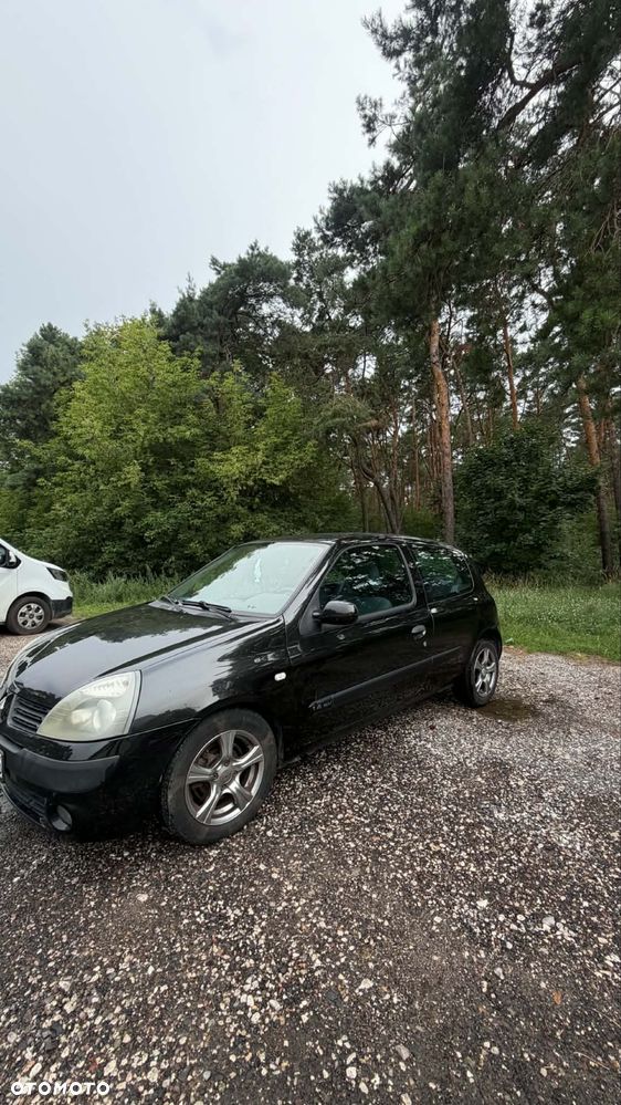 Renault Clio - 1
