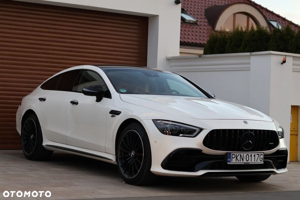 Mercedes-Benz AMG GT 43 4-Matic+ - 40