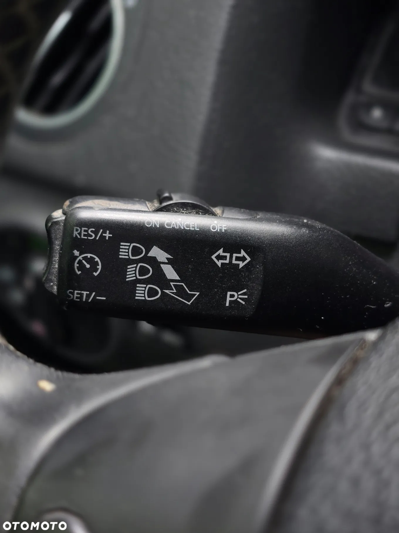 Volkswagen Golf Plus 1.9 TDI Comfortline - 29