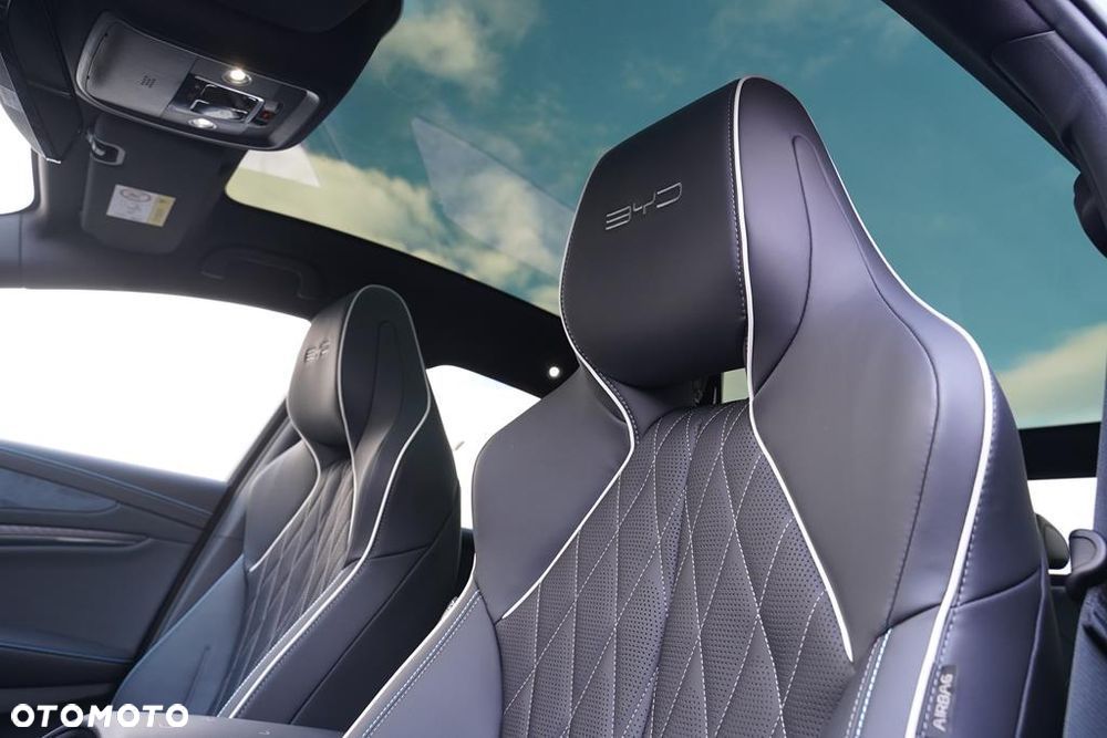 BYD Seal 82.5kWh Design - 13