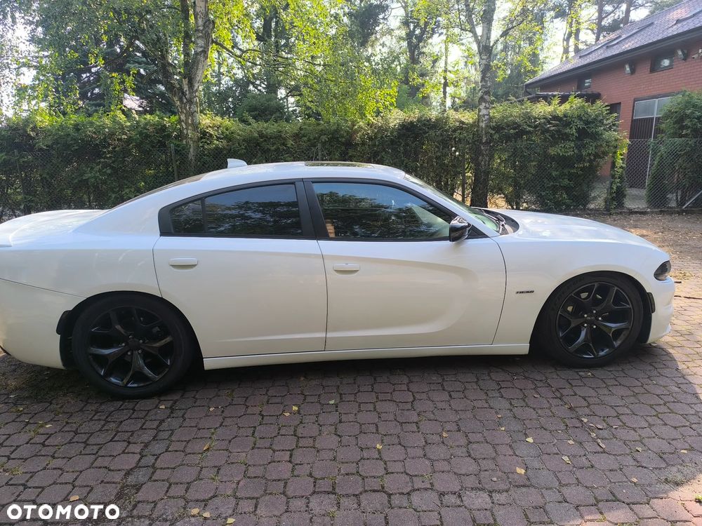 Dodge Charger ver-5-7-r-t - 4