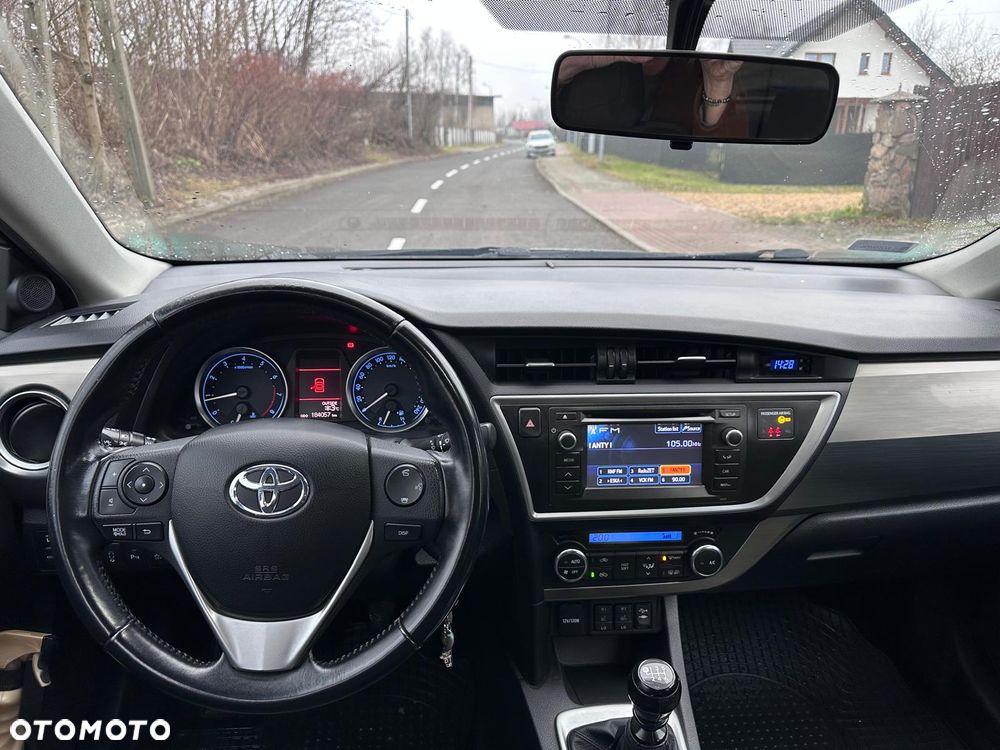 Toyota Auris 1.6 Premium - 7