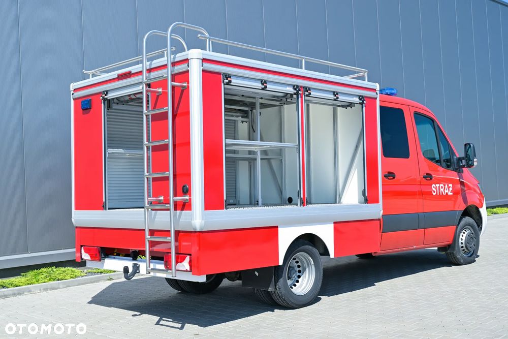 Mercedes-Benz Sprinter - 16