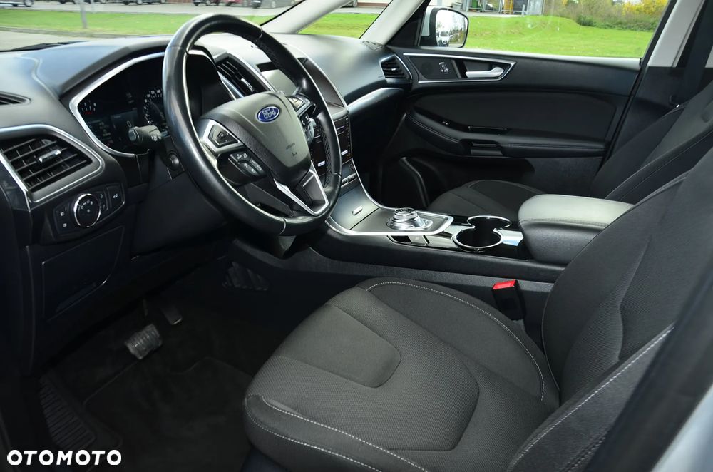 Ford S-Max 2.0 EcoBlue Titanium - 19