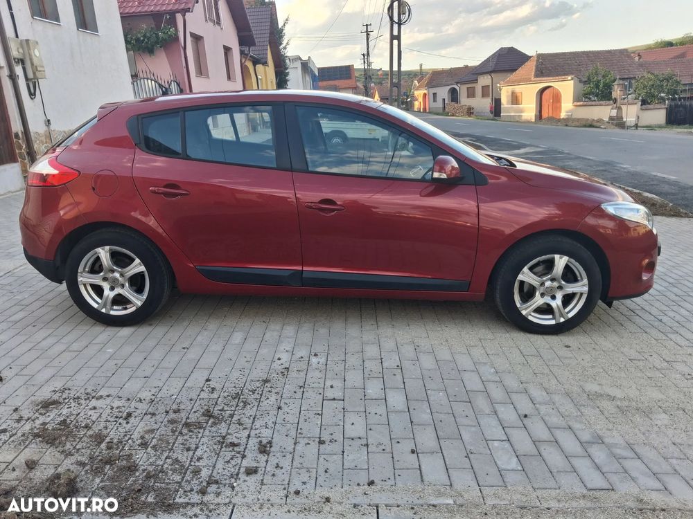 Renault Megane 1.6 16V 110 Paris - 6
