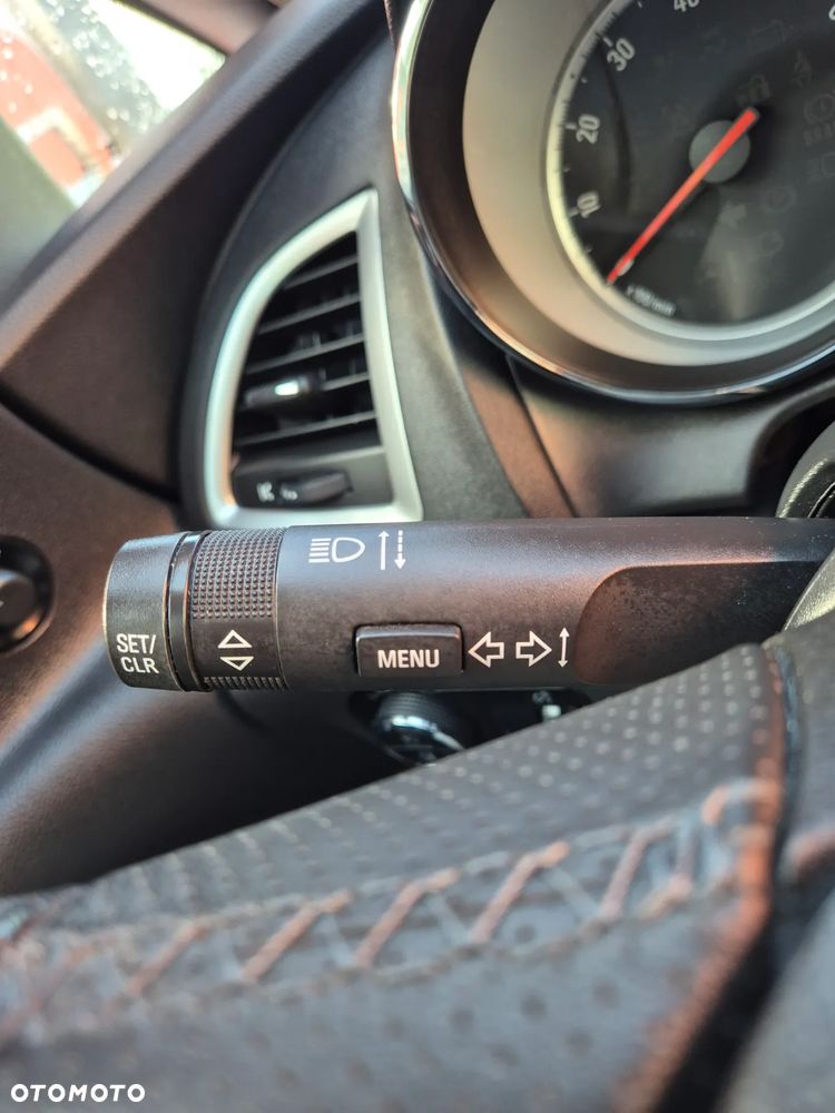 Opel Astra 1.4 T Cosmo - 12