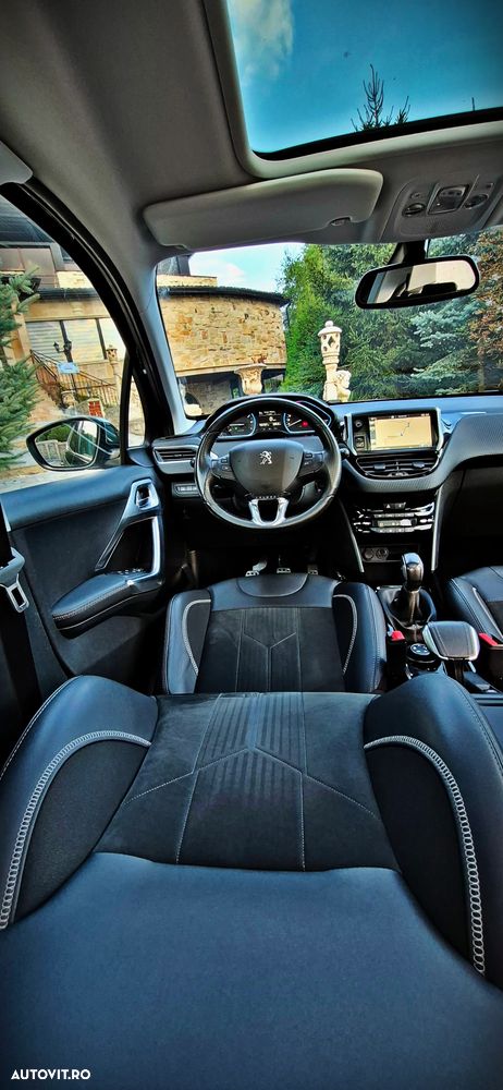 Peugeot 2008 PureTech 110 Stop&Start GT-Line Edition - 13